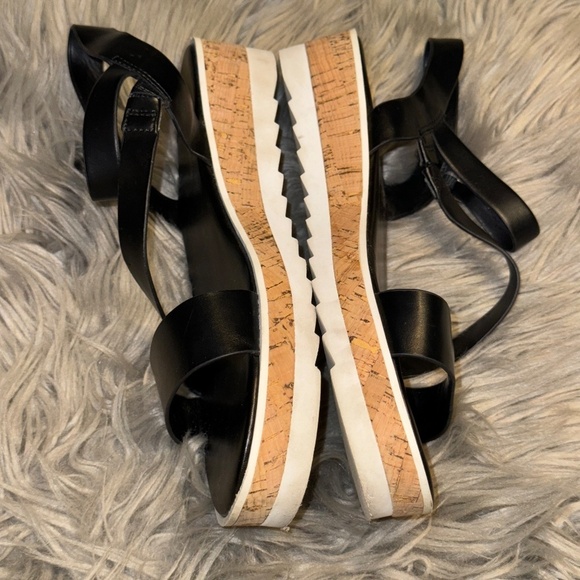 EUC Marc Fisher Grandie Treaded Flatform Wedge Sandals Black Size 9 - Picture 4 of 8